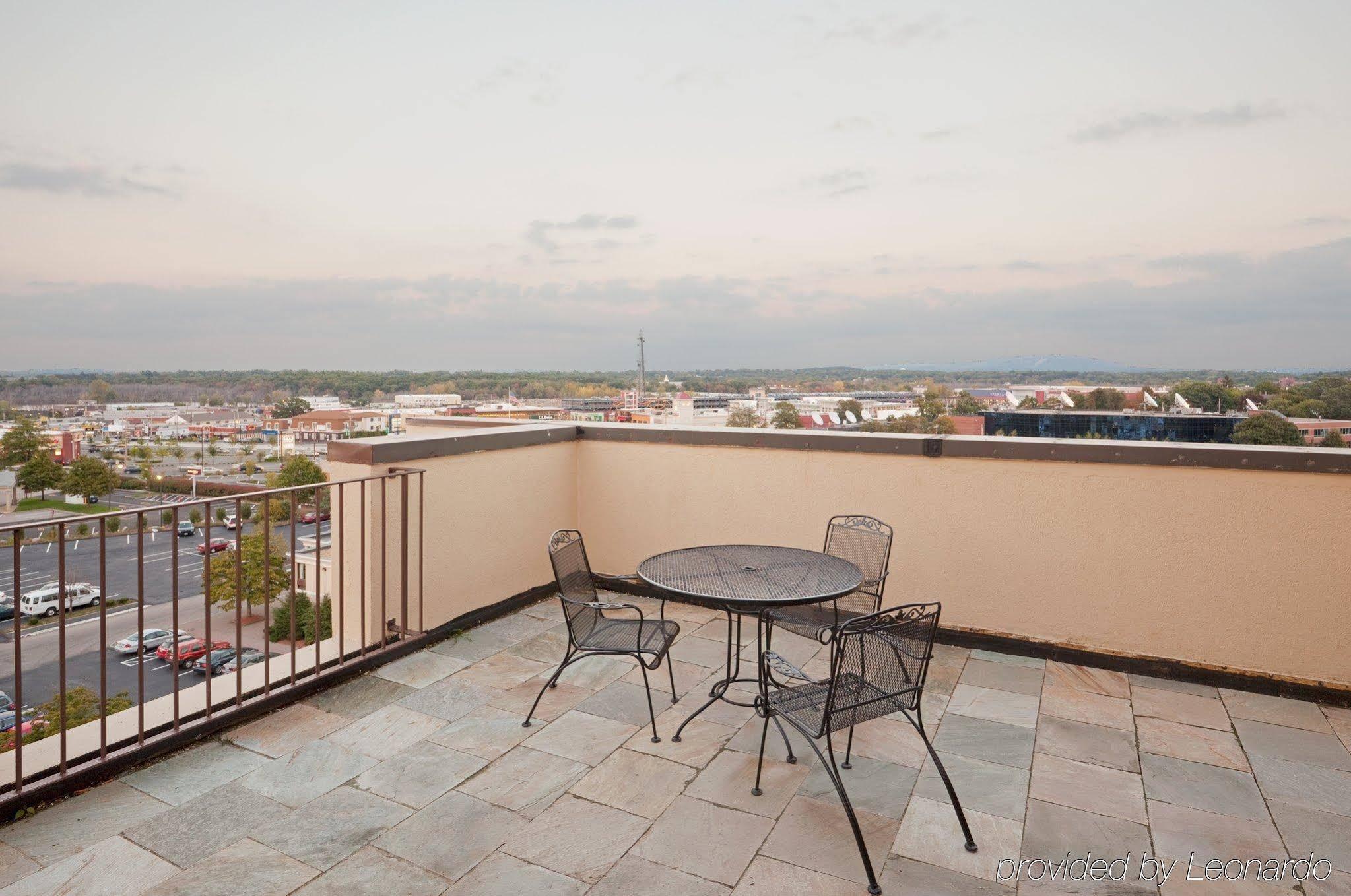 Holiday Inn Boston - Dedham Hotel & Conference Center By Ihg Bagian luar foto