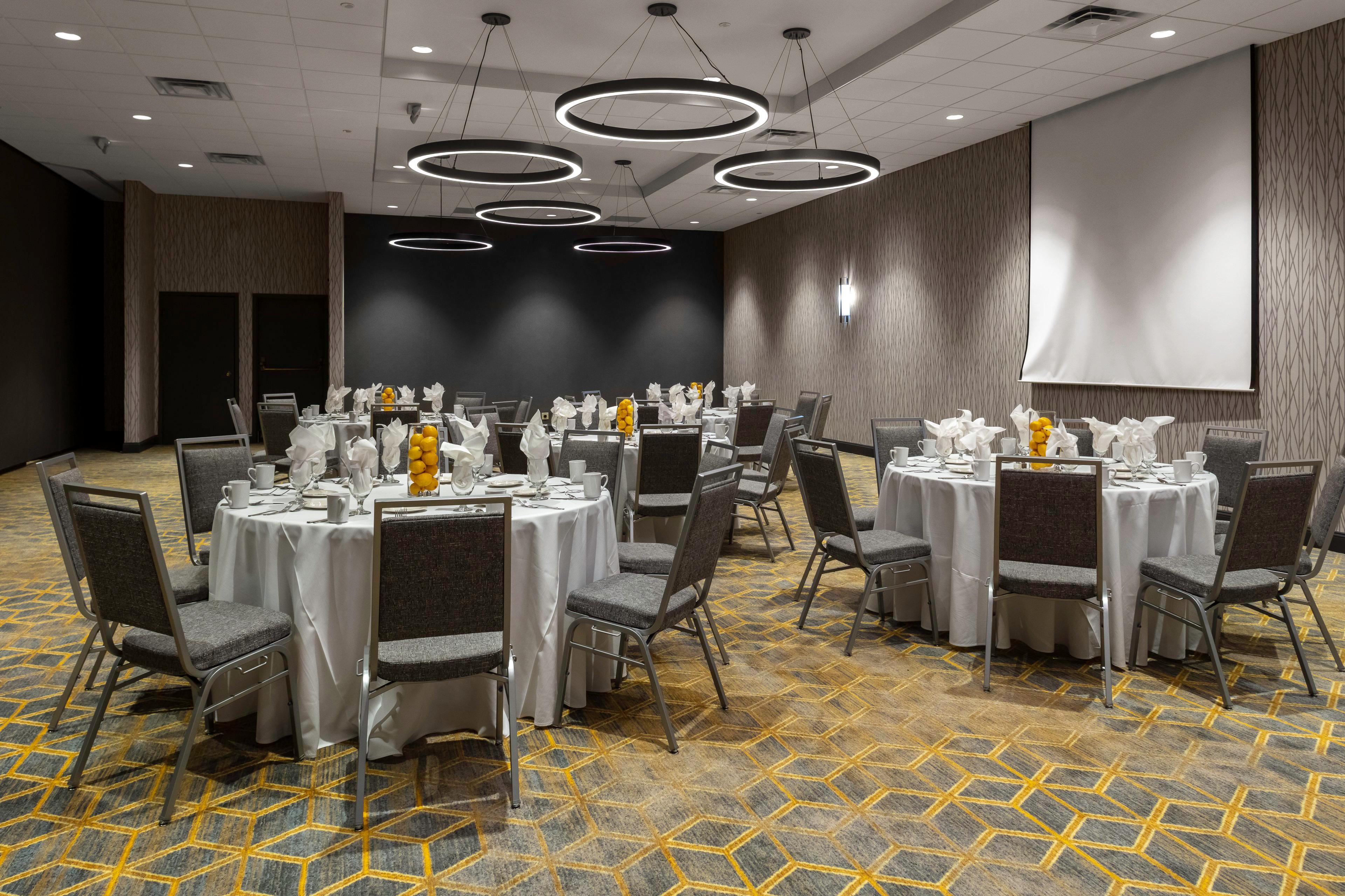 Holiday Inn Boston - Dedham Hotel & Conference Center By Ihg Bagian luar foto