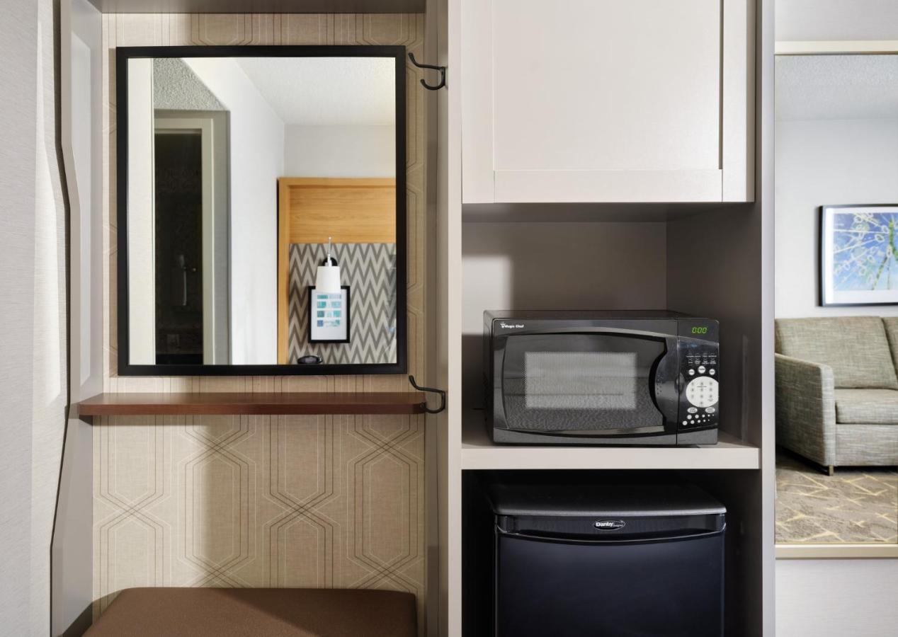 Holiday Inn Boston - Dedham Hotel & Conference Center By Ihg Bagian luar foto