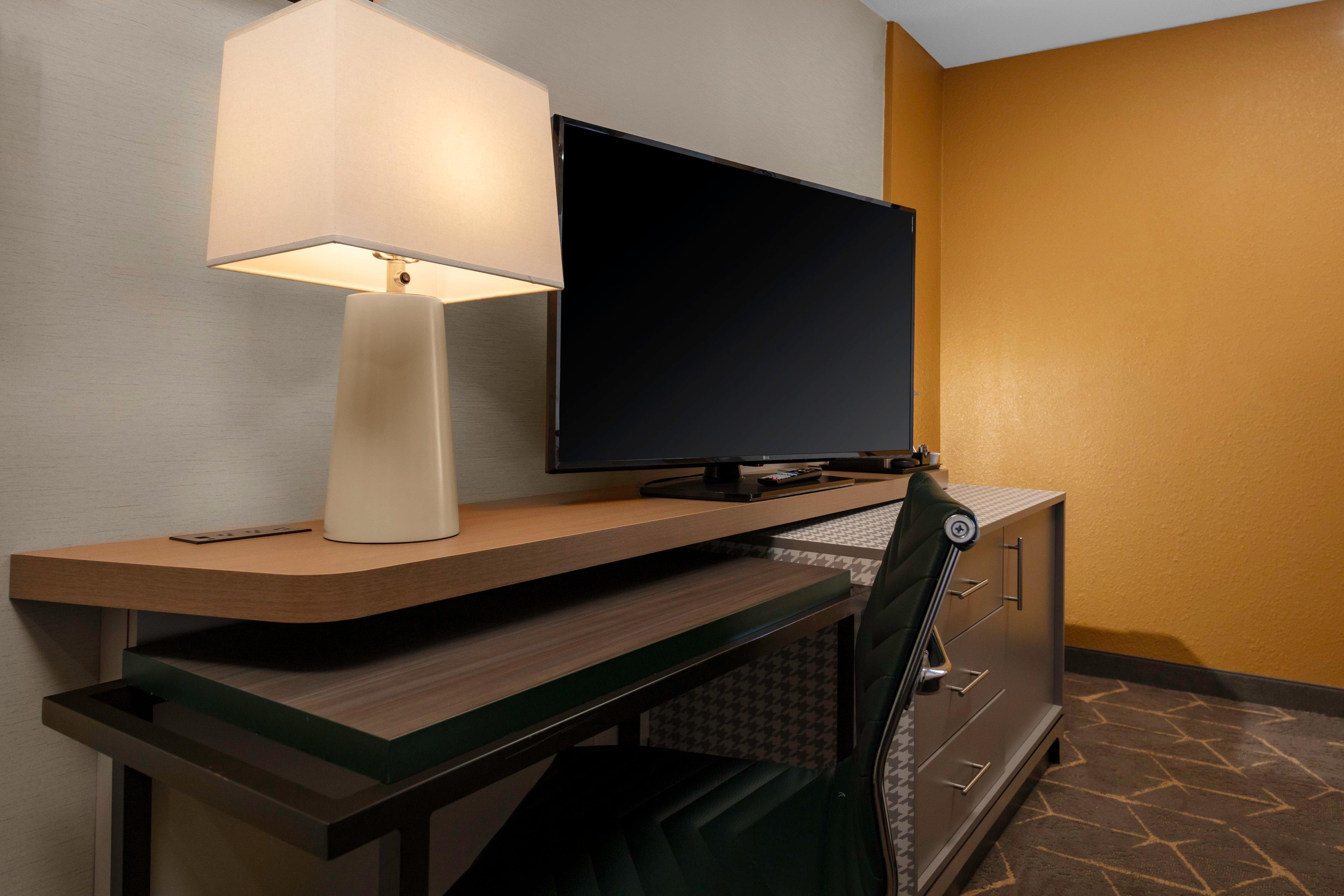 Holiday Inn Boston - Dedham Hotel & Conference Center By Ihg Bagian luar foto