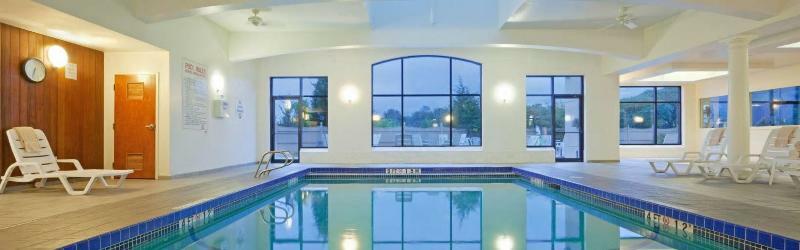 Holiday Inn Boston - Dedham Hotel & Conference Center By Ihg Bagian luar foto